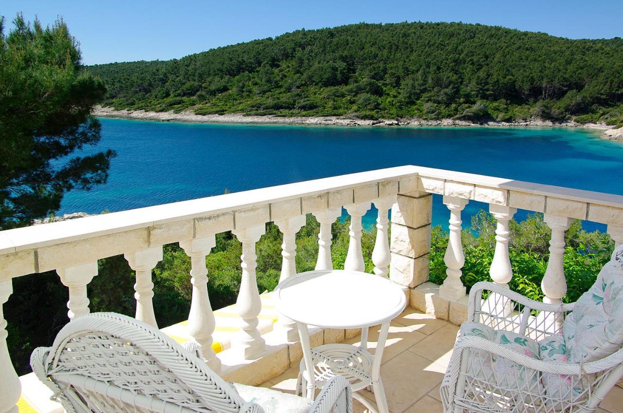 Waterfront Villa With Pool Вела-Лука Екстер'єр фото