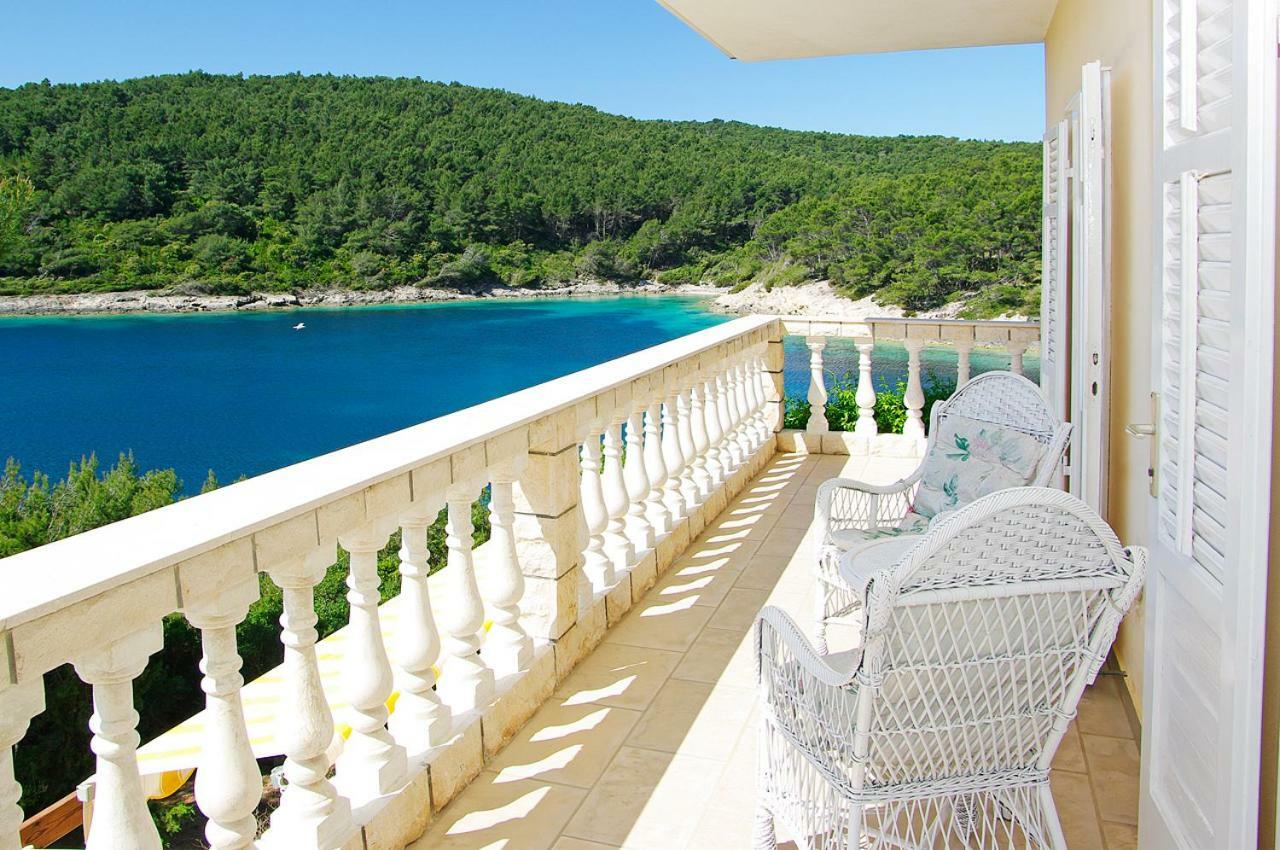 Waterfront Villa With Pool Вела-Лука Екстер'єр фото
